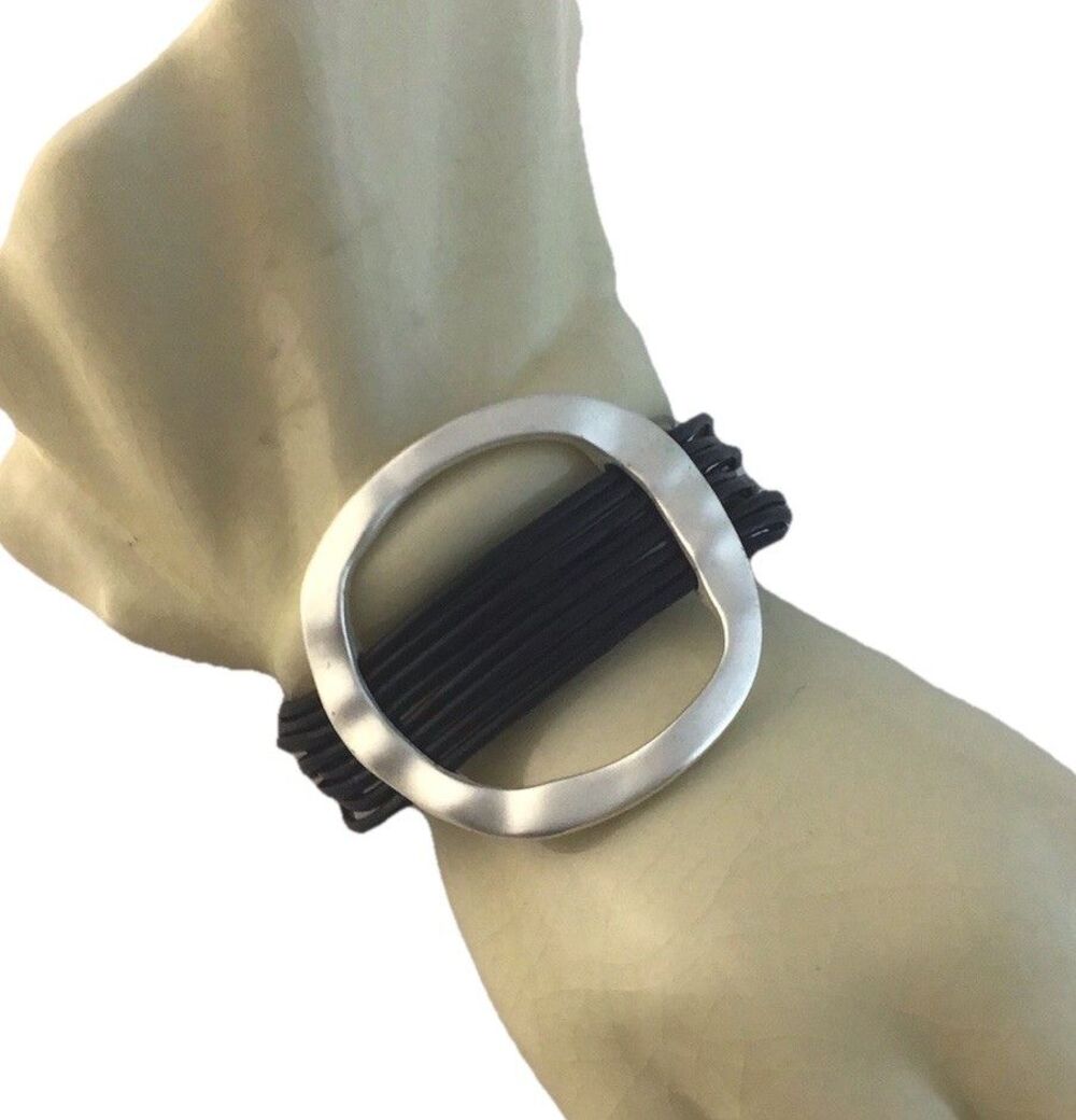 Bracelet Black Cord W/Silver Tone Embelishment And Magnetic Closure, Size 7.5 In